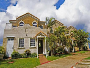 Sea Bliss Barbados ·-3 BR Villa w staff